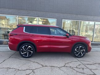 Used 2023 Mitsubishi Outlander SEL image 1