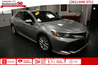 Used 2020 Toyota Camry LE image 1