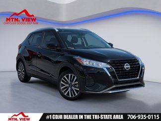Used 2023 Nissan Kicks SV image 1