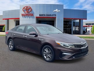 Used 2020 Kia Optima LX image 1