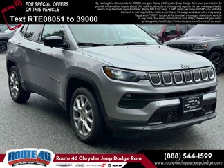 Used 2022 Jeep Compass Latitude w/ Sun and Sound Group image 1