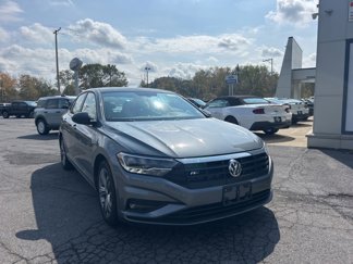 Used 2020 Volkswagen Jetta R-Line w/ R-Line Cold Weather Package video 2