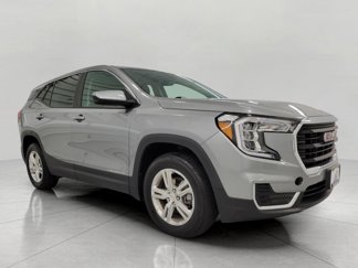 Used 2024 GMC Terrain SLE image 1