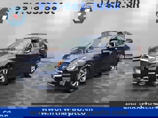 Used 2017 INFINITI Q70 3.7 image 1