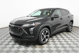 Used 2024 Chevrolet Trax RS w/ Sunroof Package image 1