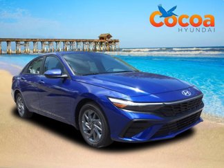 Used 2024 Hyundai Elantra SEL image 1