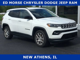 Used 2022 Jeep Compass Latitude image 1
