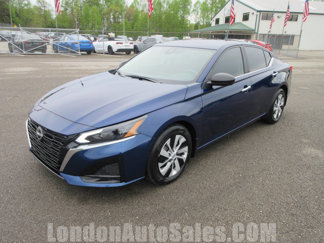 Used 2024 Nissan Altima 2.5 S image 1