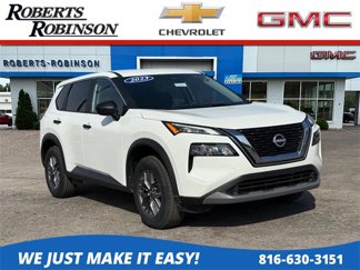 Used 2023 Nissan Rogue S image 1