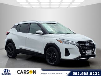 Used 2023 Nissan Kicks SV image 1