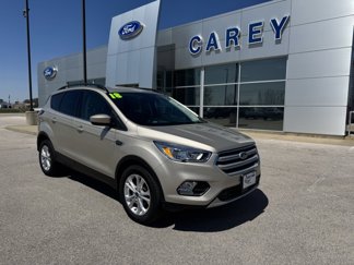 Used 2018 Ford Escape SE w/ Ford Safe & Smart Package image 1