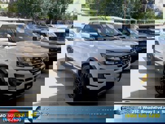 Used 2017 Ford Explorer Limited image 1