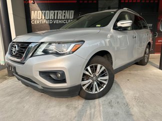 Used 2018 Nissan Pathfinder SV image 1