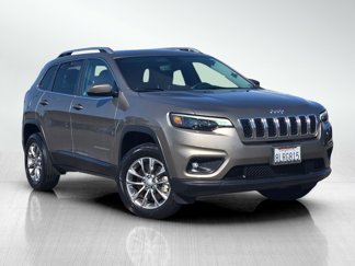 Used 2019 Jeep Cherokee Latitude Plus w/ Comfort/Convenience Group image 1