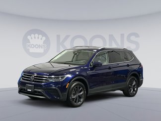 Used 2023 Volkswagen Tiguan SE image 1
