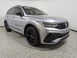 Used 2023 Volkswagen Tiguan SE R-Line image 1