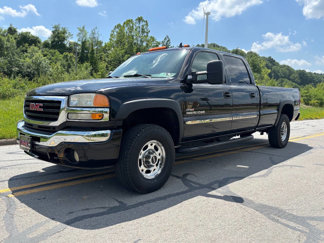 Used 2006 GMC Sierra 2500 SLE w/ Skid Plate Package image 1