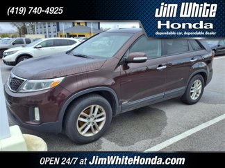 Used 2015 Kia Sorento LX image 1