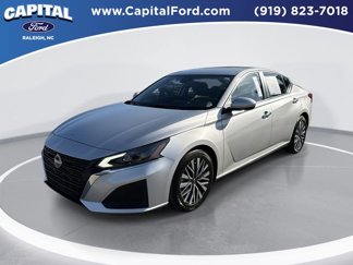 Used 2023 Nissan Altima 2.5 SV image 1