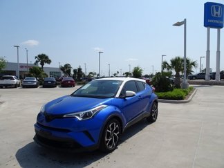 Used 2019 Toyota C-HR XLE image 1