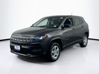 Used 2022 Jeep Compass Sport image 1