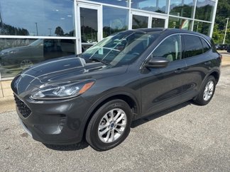 Used 2020 Ford Escape SE image 1