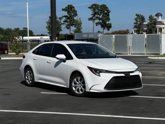 Used 2024 Toyota Corolla LE image 1