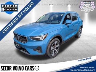 Certified 2024 Volvo XC40 B5 Plus w/ Climate Package image 1