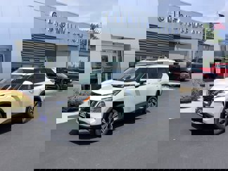 Used 2023 Nissan Rogue SV image 1