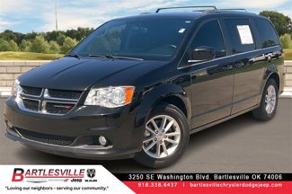 Used 2020 Dodge Grand Caravan SXT image 1