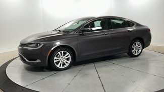 Used 2015 Chrysler 200 Limited w/ Convenience Group image 1