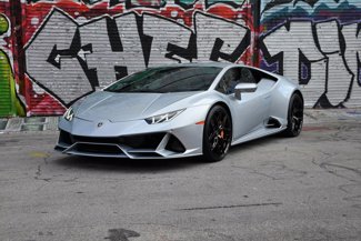 Used 2020 Lamborghini Huracan EVO image 1