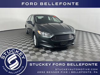 Used 2015 Ford Fusion SE image 1