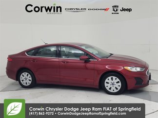 Used 2019 Ford Fusion S image 1