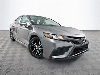 Certified 2022 Toyota Camry SE image 1