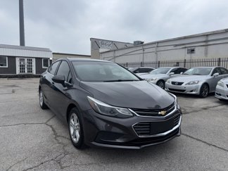 Used 2017 Chevrolet Cruze LT image 1
