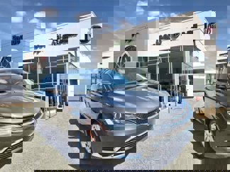 Used 2016 Chrysler 200 Limited image 1