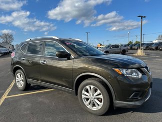 Used 2016 Nissan Rogue SV w/ SV Premium Package image 1