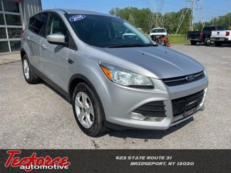 Used 2016 Ford Escape SE image 1