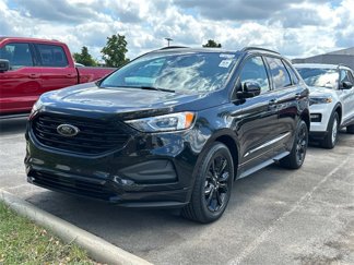 Used 2022 Ford Edge SE w/ Black Appearance Package image 1