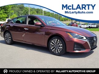 Used 2023 Nissan Altima 2.5 SV image 1