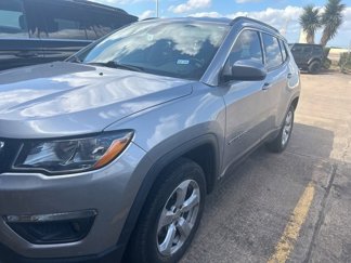 Used 2018 Jeep Compass Latitude w/ Popular Equipment Group image 1