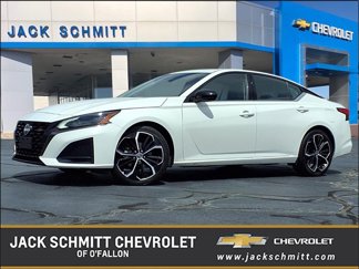 Used 2023 Nissan Altima 2.5 SR image 1
