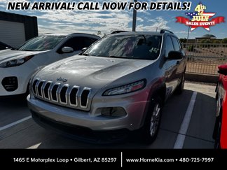 Used 2016 Jeep Cherokee Sport image 1