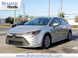 Used 2022 Toyota Corolla LE image 1