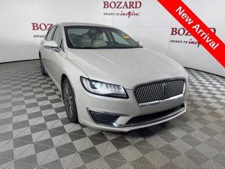 Used 2019 Lincoln MKZ Premiere image 1