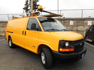 Used 2005 Chevrolet Express 3500 image 1