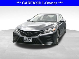 Used 2018 Toyota Camry SE image 1