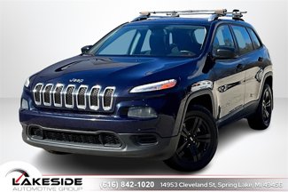Used 2016 Jeep Cherokee Sport image 1