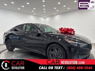 Used 2022 Hyundai Elantra SEL image 1
